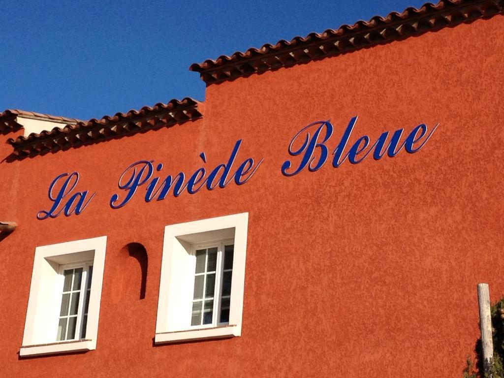 הייר Residence Hoteliere La Pinede Bleue מראה חיצוני תמונה